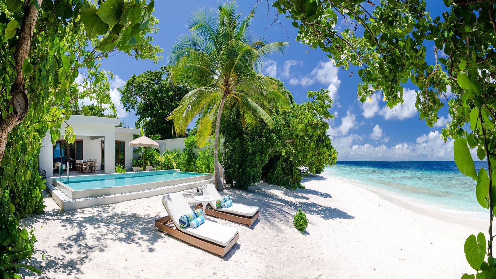 rooms-two-bedroom-beach-pool-villa