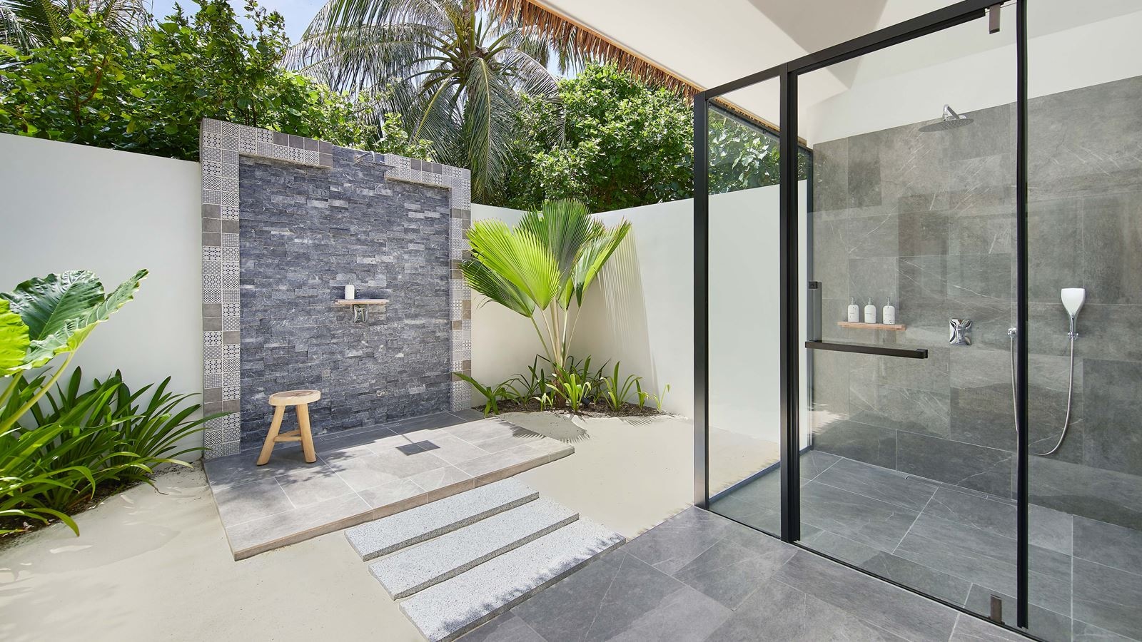 rooms-beach-villa-with-pool