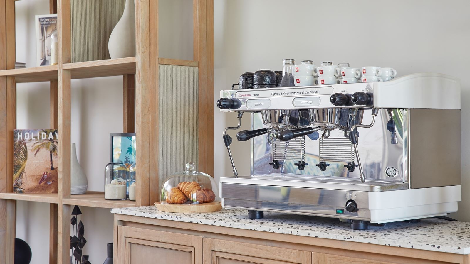 restaurants-le-meridien-hub--latitude