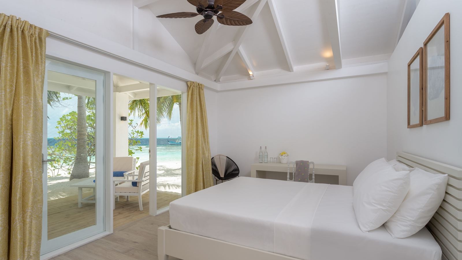 rooms-beach-bungalow