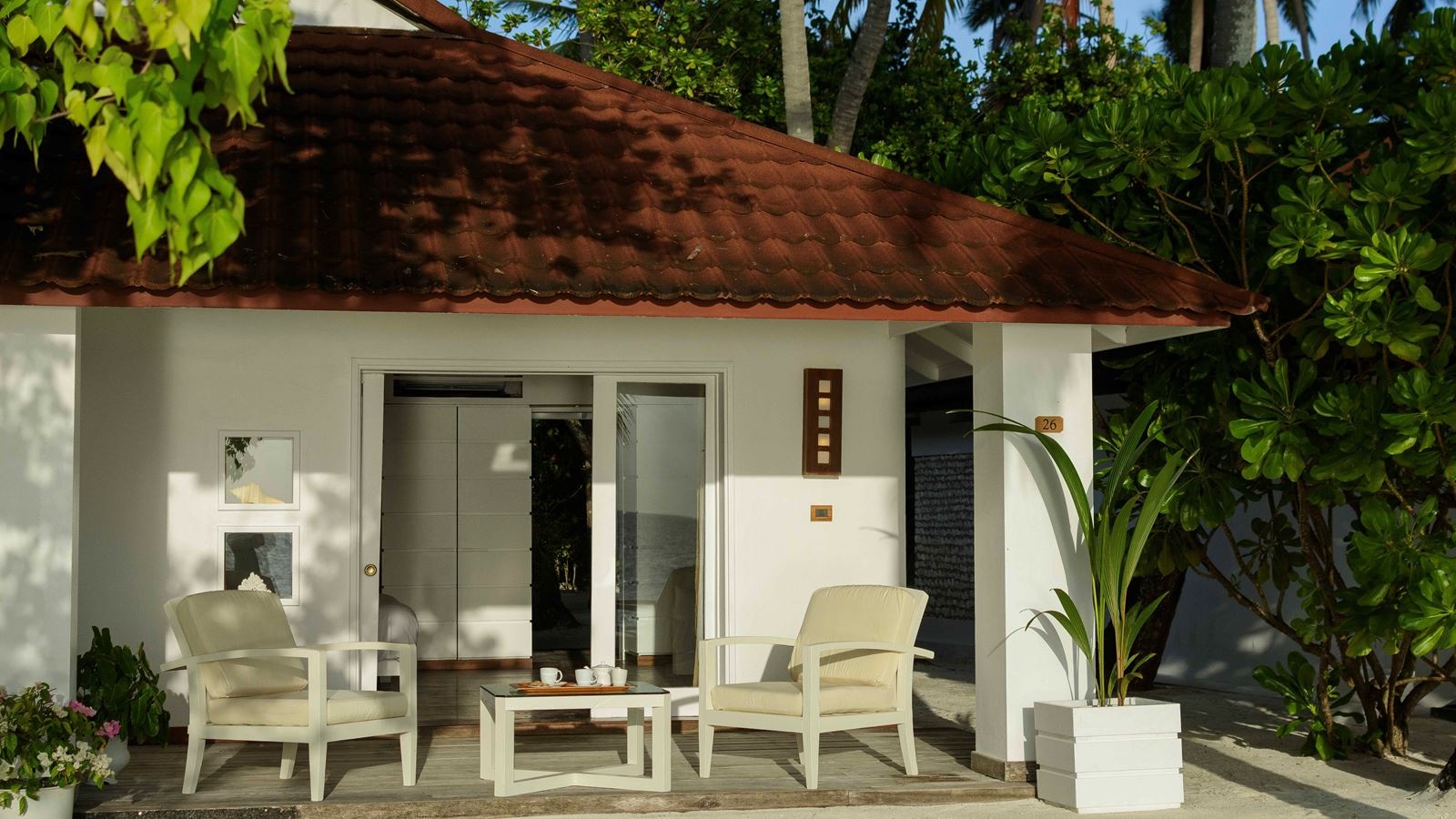 rooms-beach-front-villa