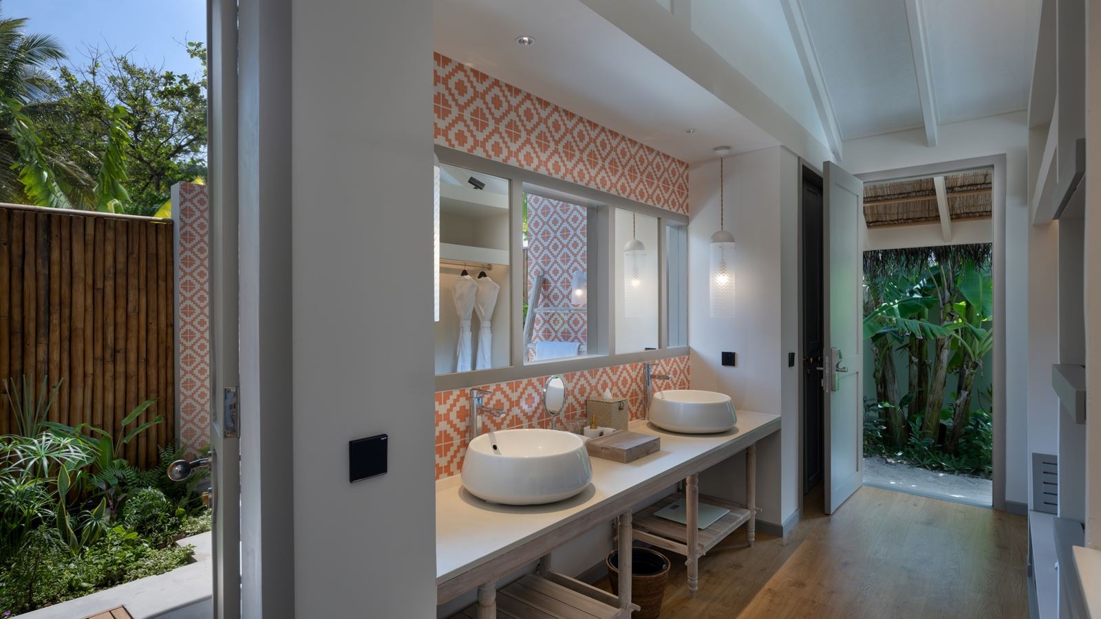 rooms-two-bedroom-family-beach-villa