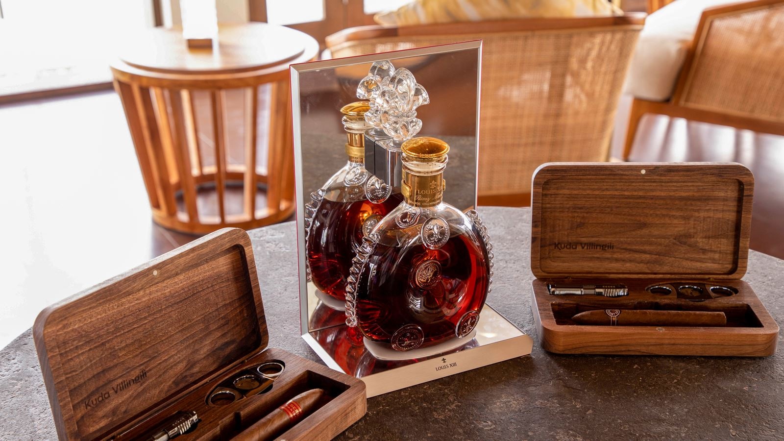 bars-cigar--whiskey-lounge