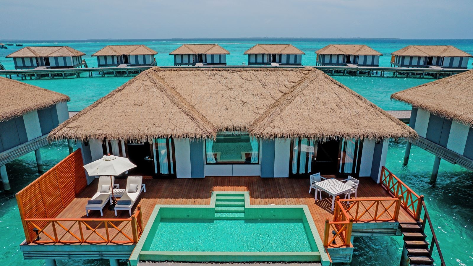 rooms-water-villa-with-pool