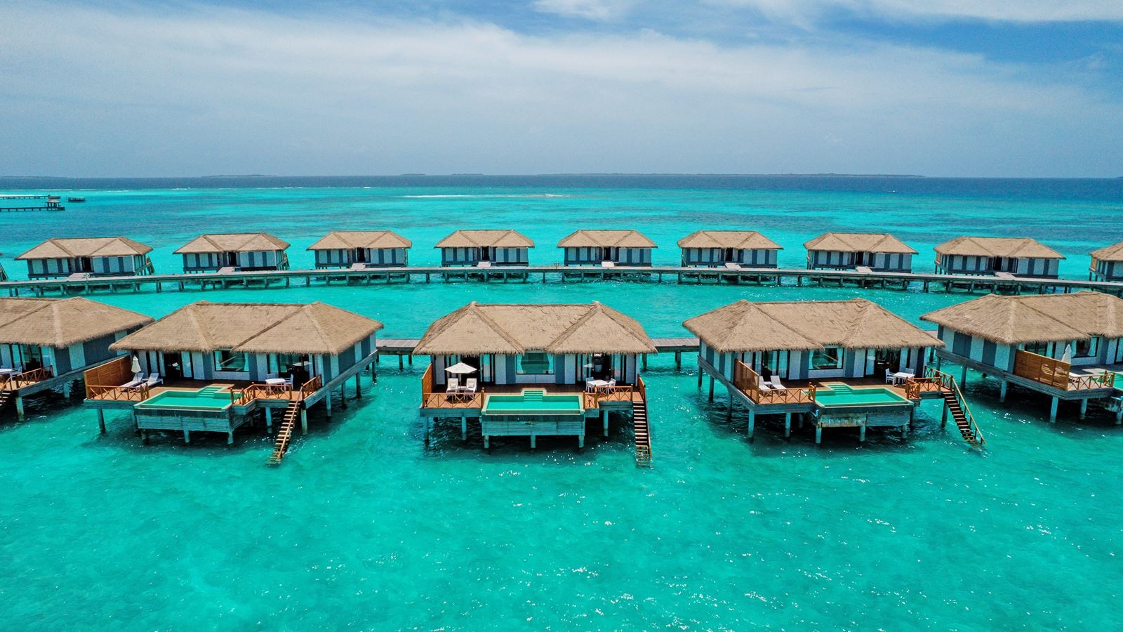 rooms-water-villa-with-pool