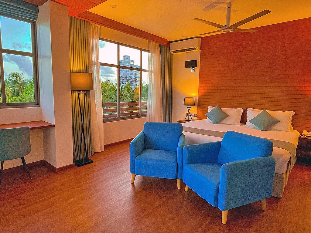 rooms-family-suite-sea-view--balcony