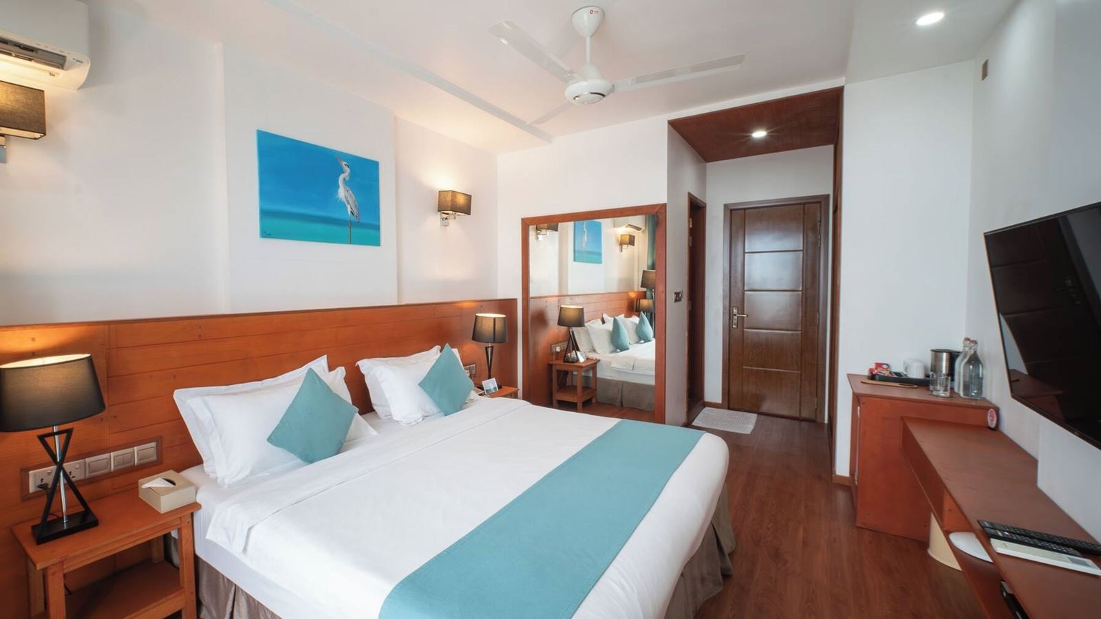 rooms-superior-sea-view--balcony