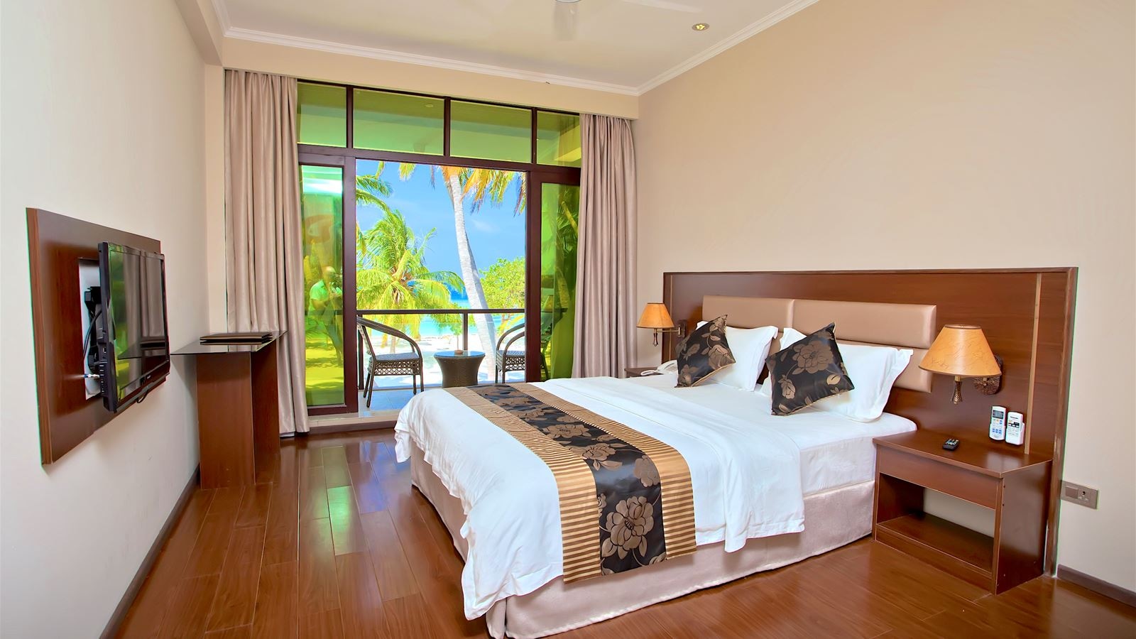 rooms-deluxe-doule-room-with-balcony