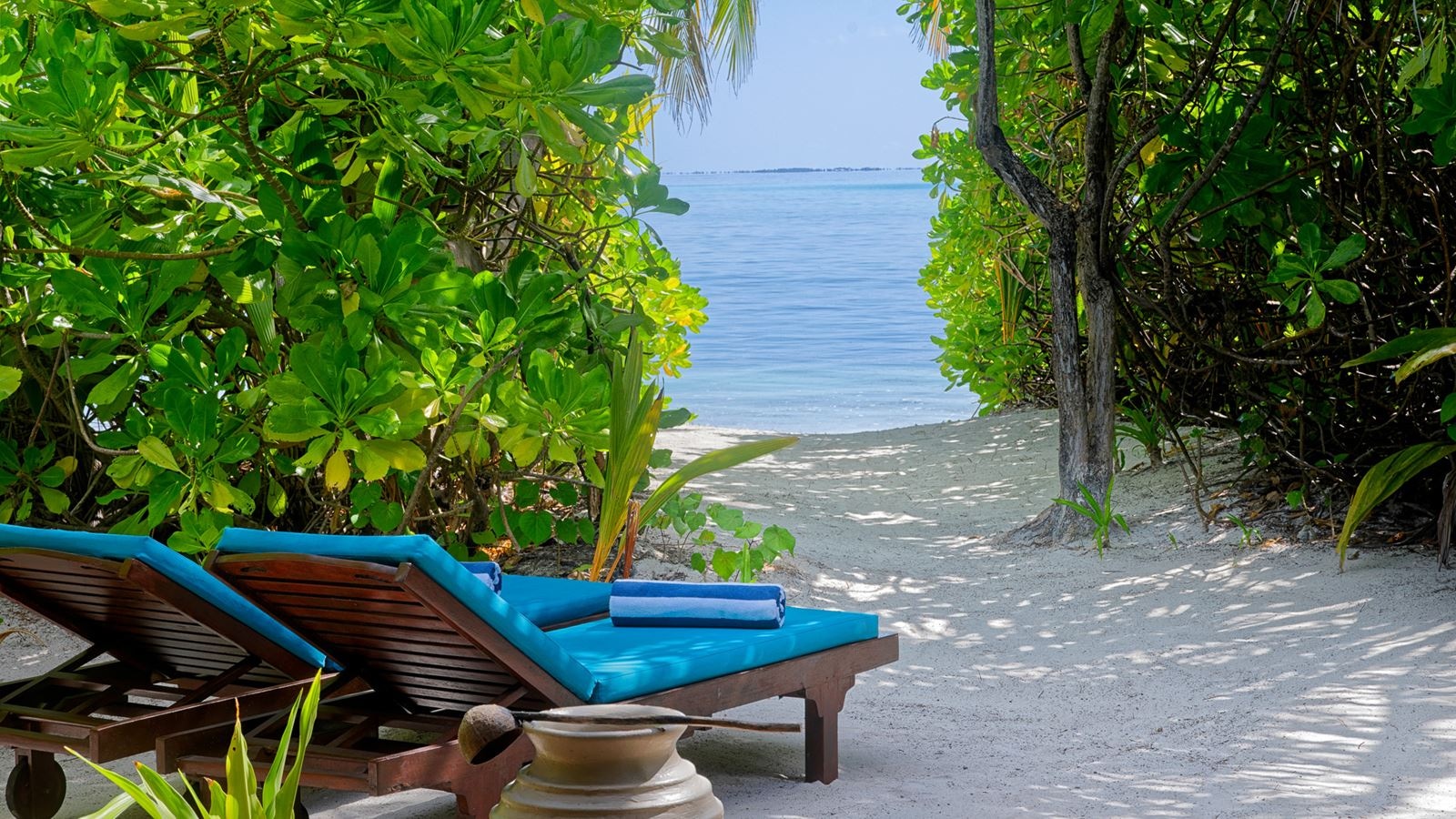 rooms-sunset-beach-villa