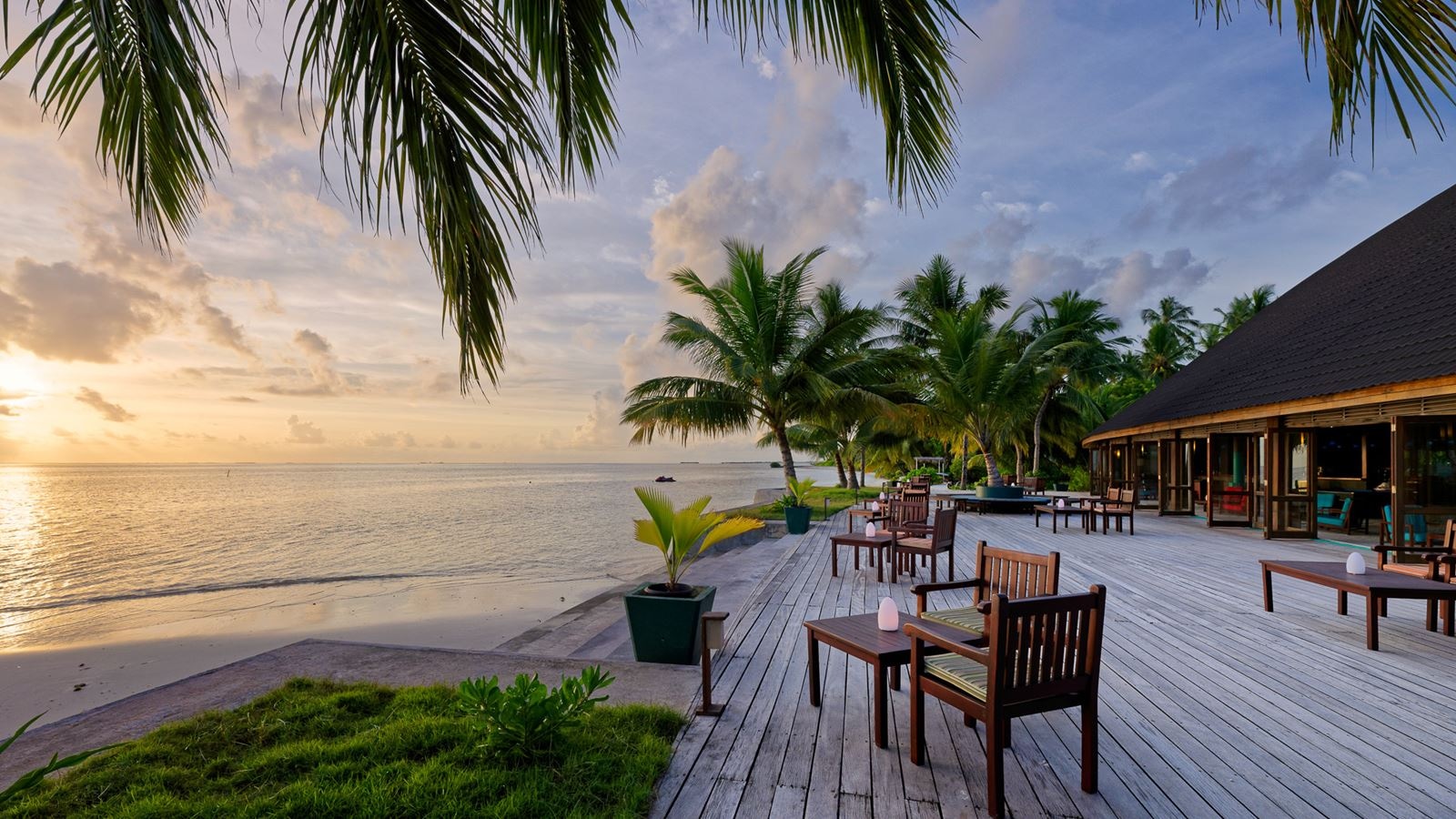 restaurants-dhoni-bar