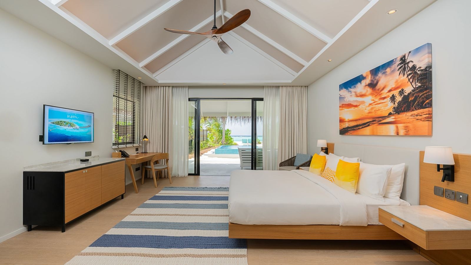 rooms-sunset-beach-villa-with-pool