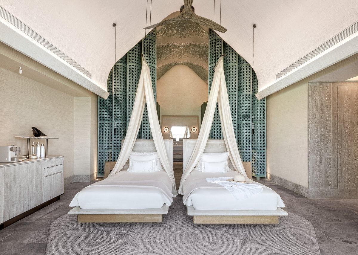 rooms-grand-ocean-pool-villa