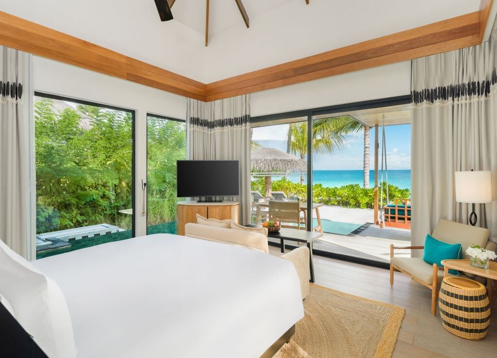 rooms-onebedroom-family-beach-pool-villa