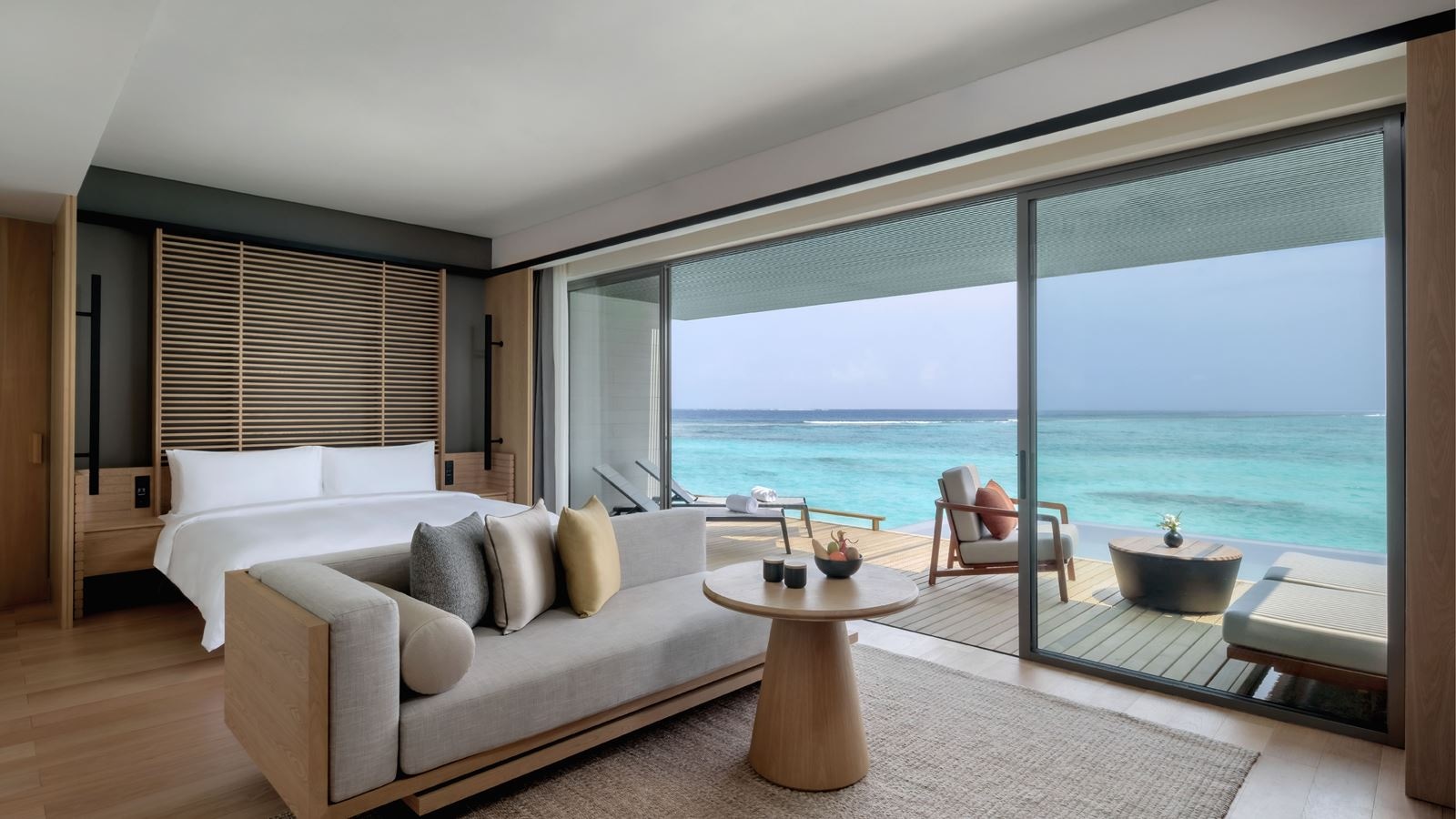 rooms-ocean-overwater-pool-villa