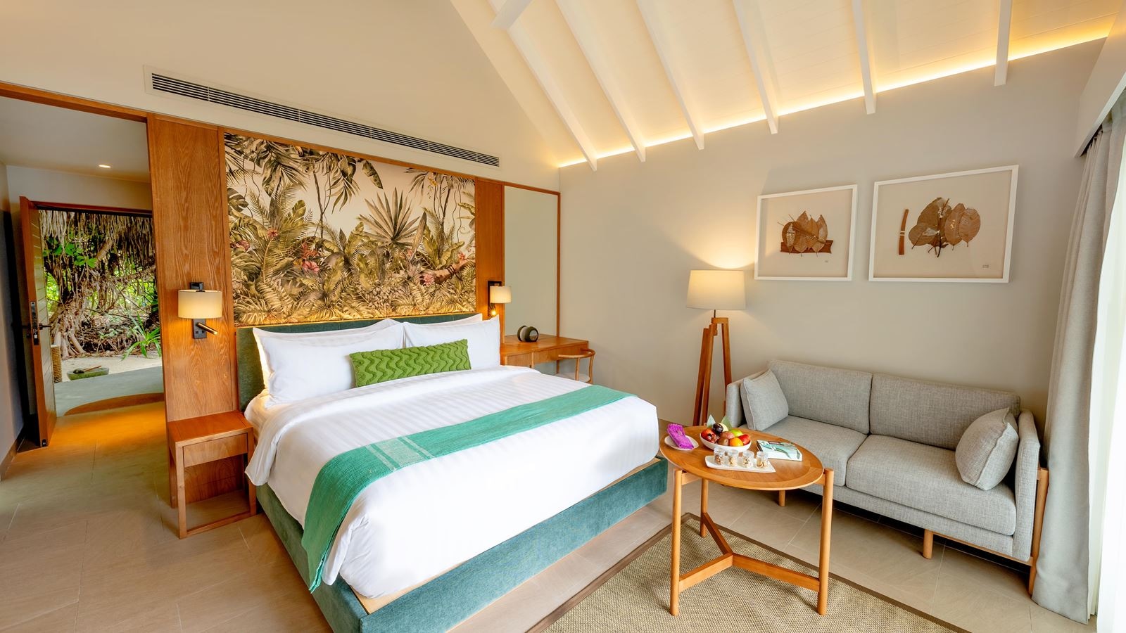 rooms-two-bedroom-family-beach-villa-with-pool