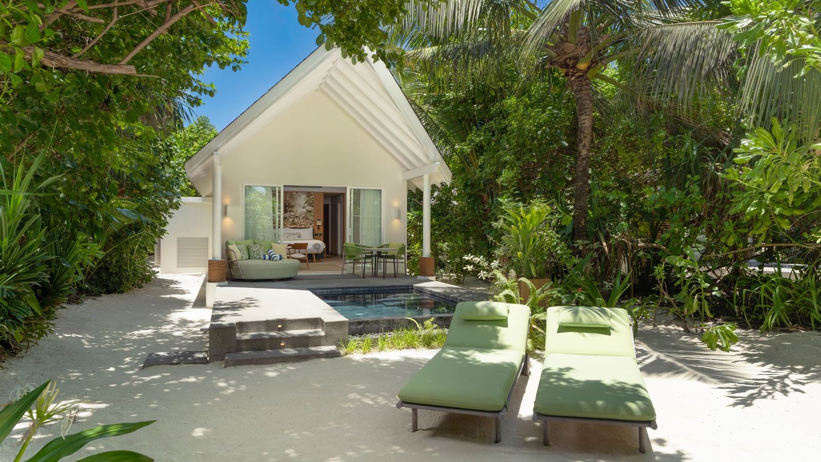 rooms-beach-villa-with-pool