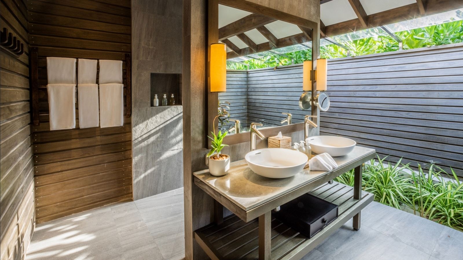 rooms-dheru-beach-pool-villa