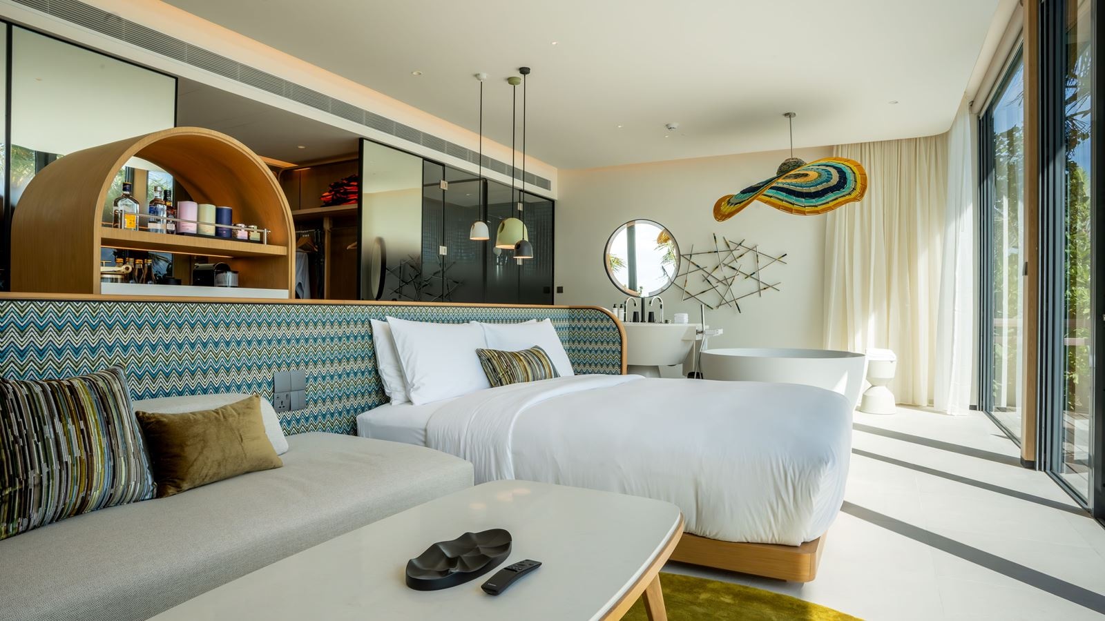 rooms-family-beach-pool-villa-with-capsule