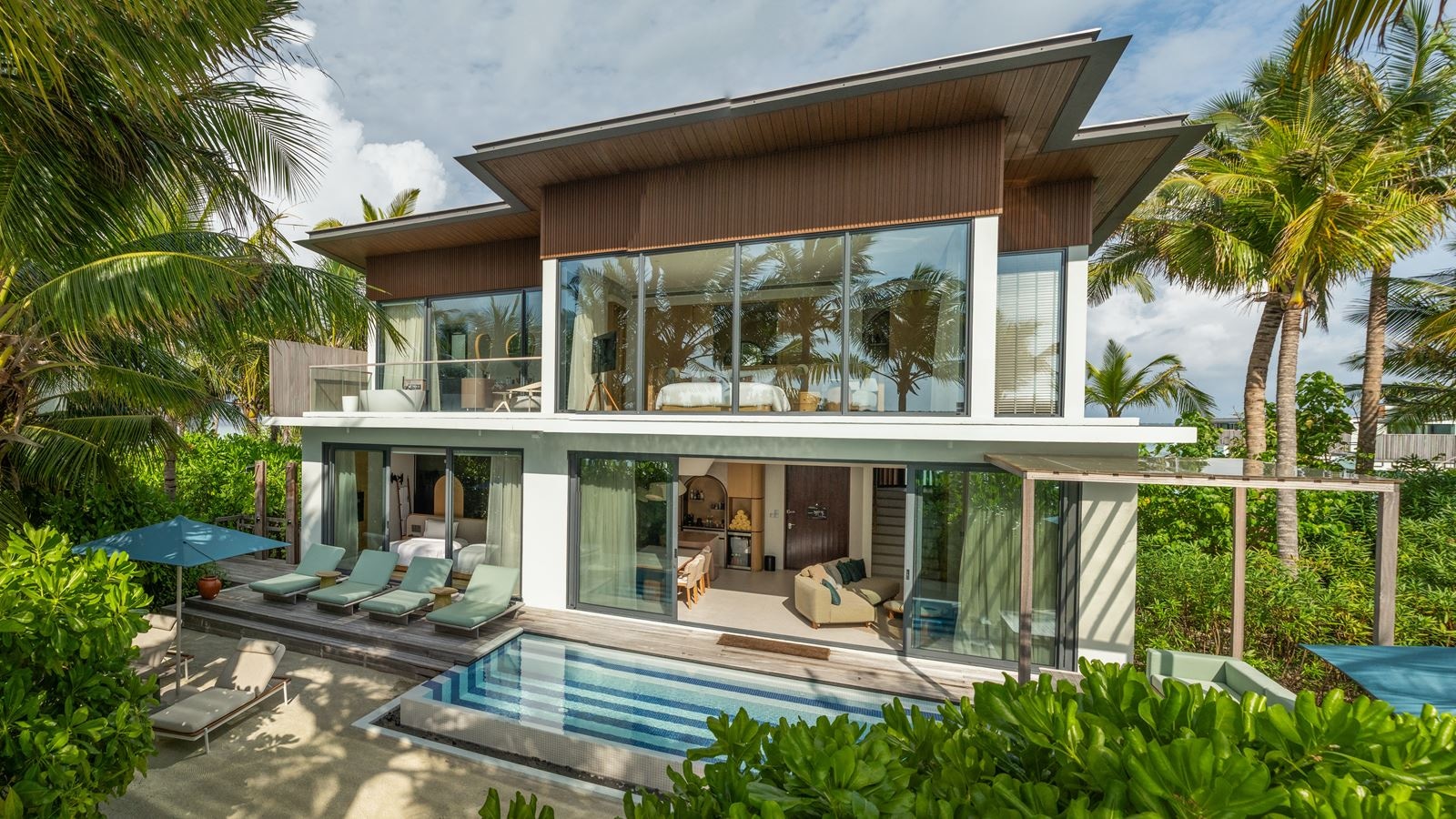 rooms-two-bedroom-lagoon-beach-pool-loft