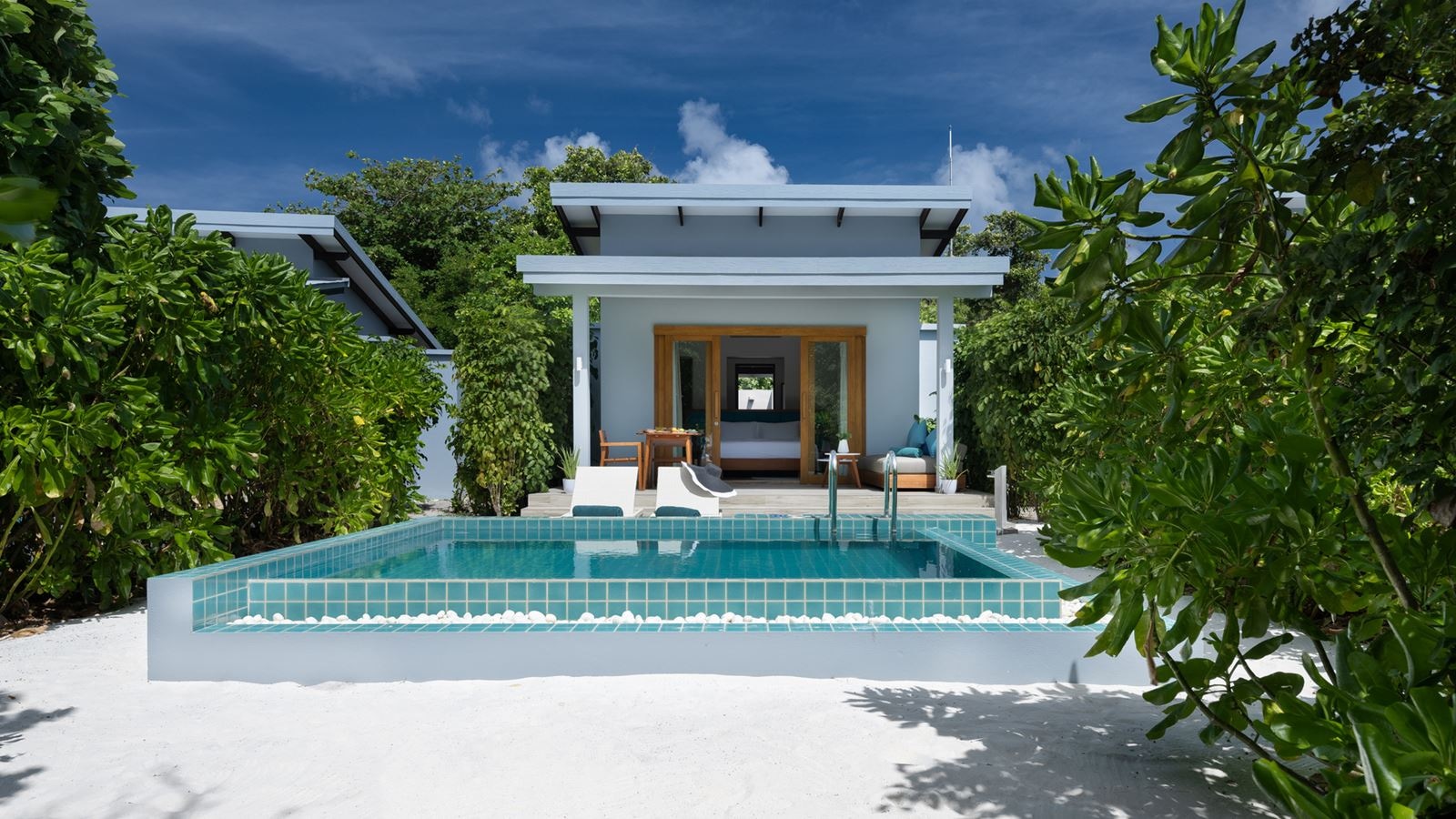 rooms-sunset-beach-villa-with-pool