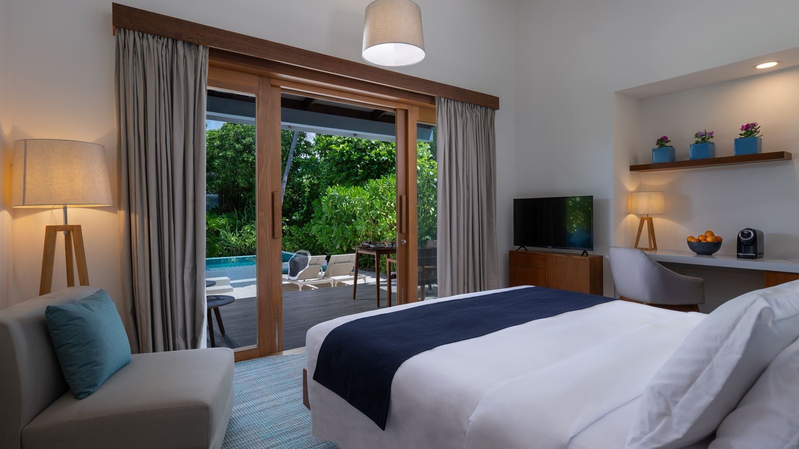 rooms-sunset-beach-villa-with-pool