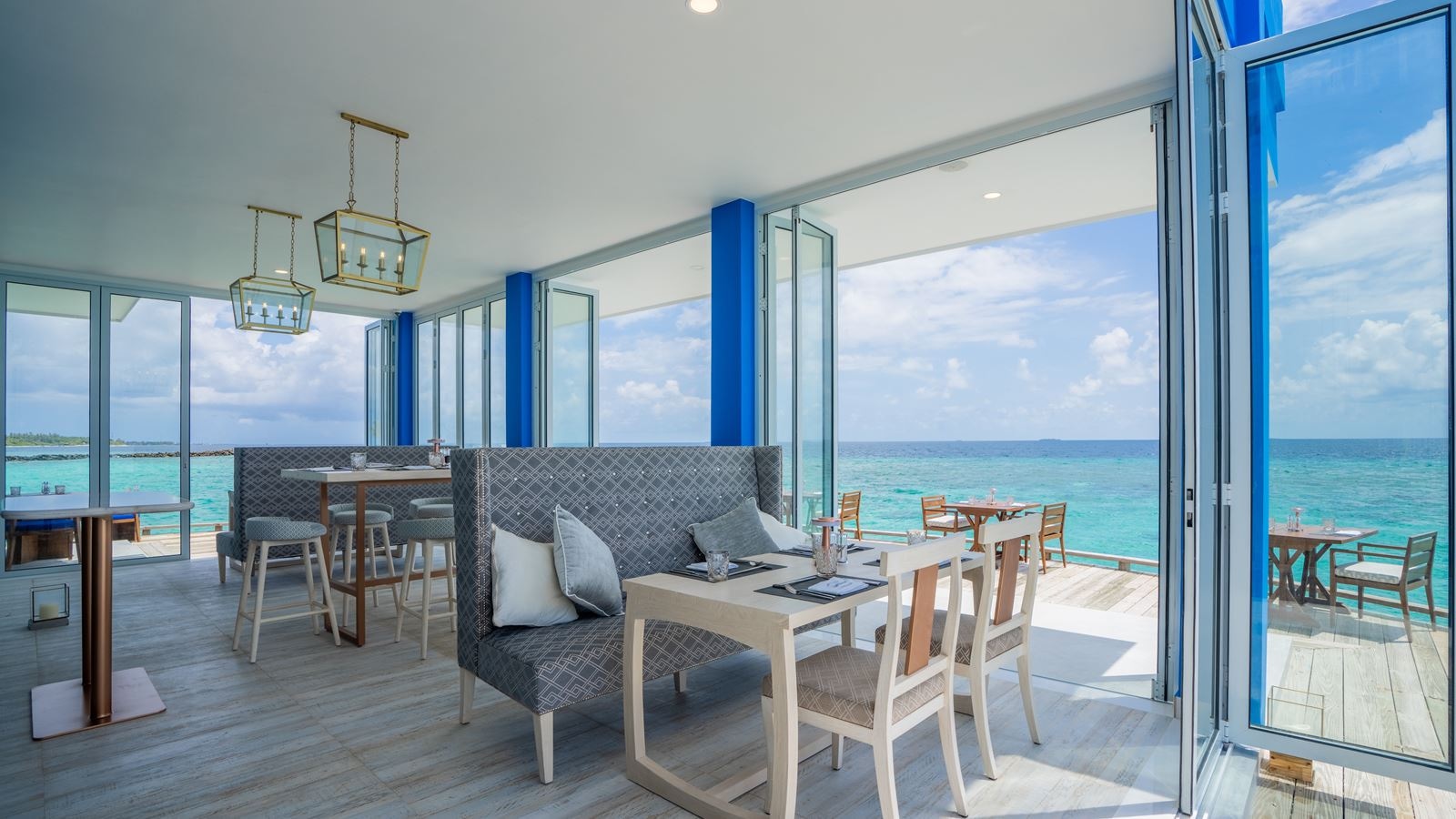 restaurants-the-waterfront