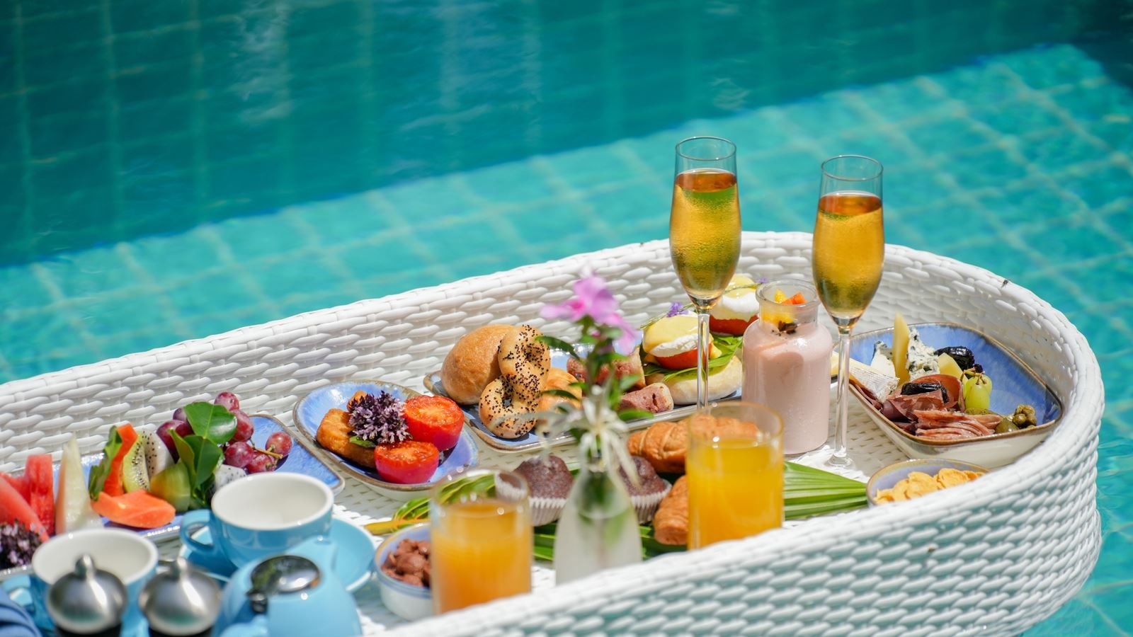 rooms-sunset-2bedroom-beach-villa-with-pool