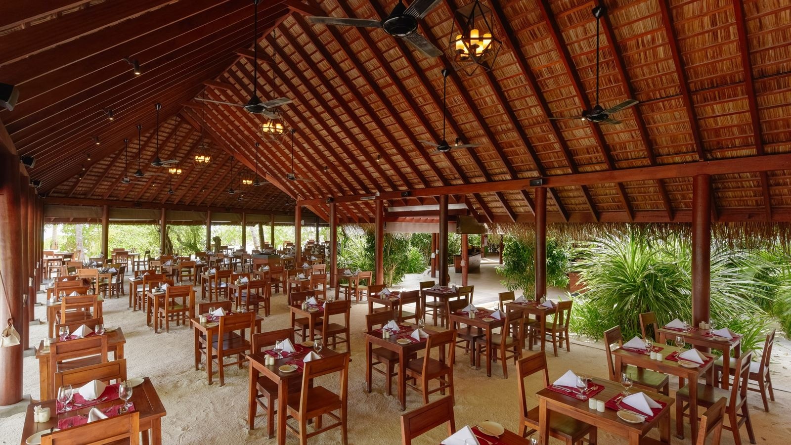 restaurants-samuga-restaurant