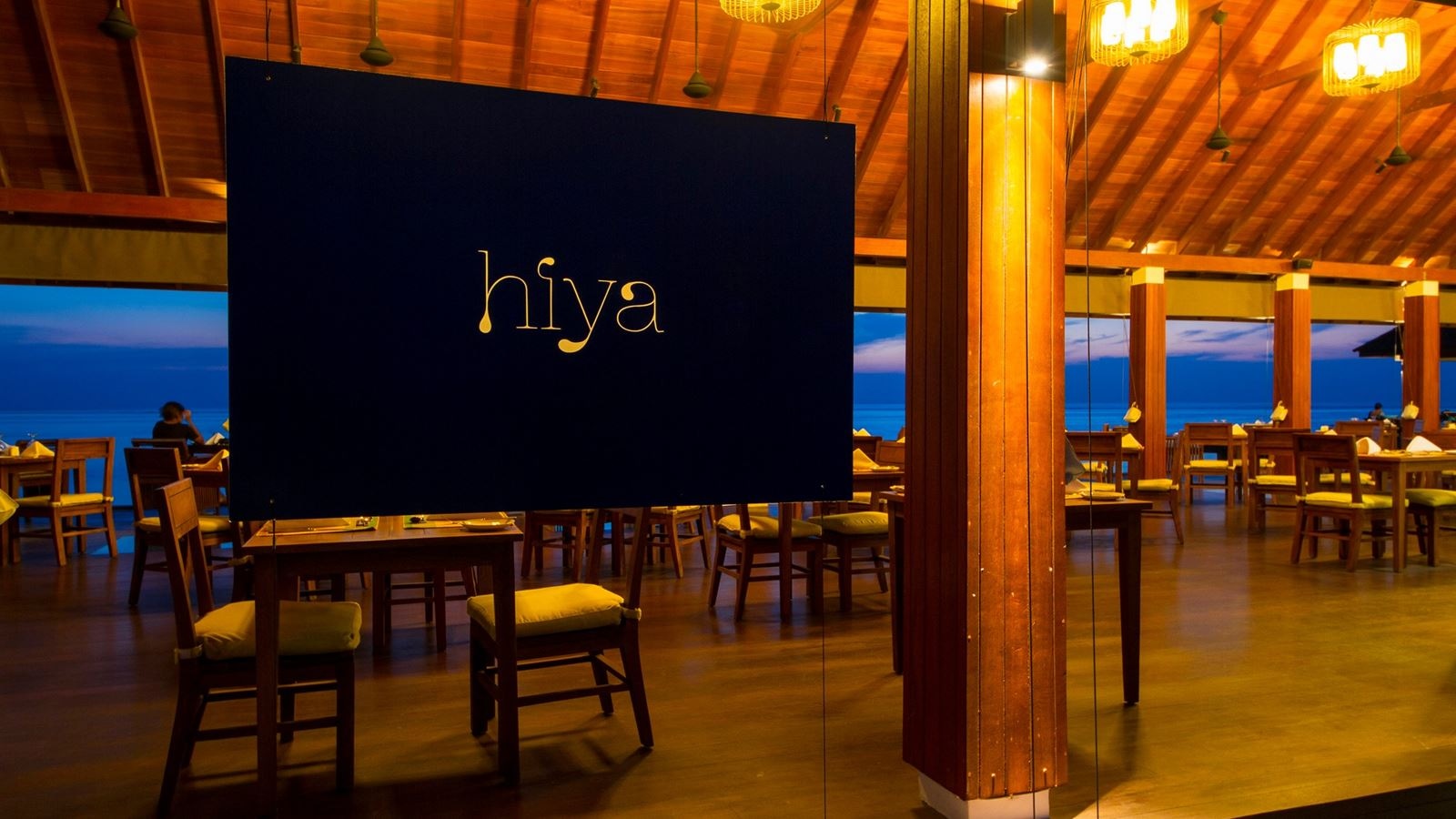 restaurants-hiya-restaurant