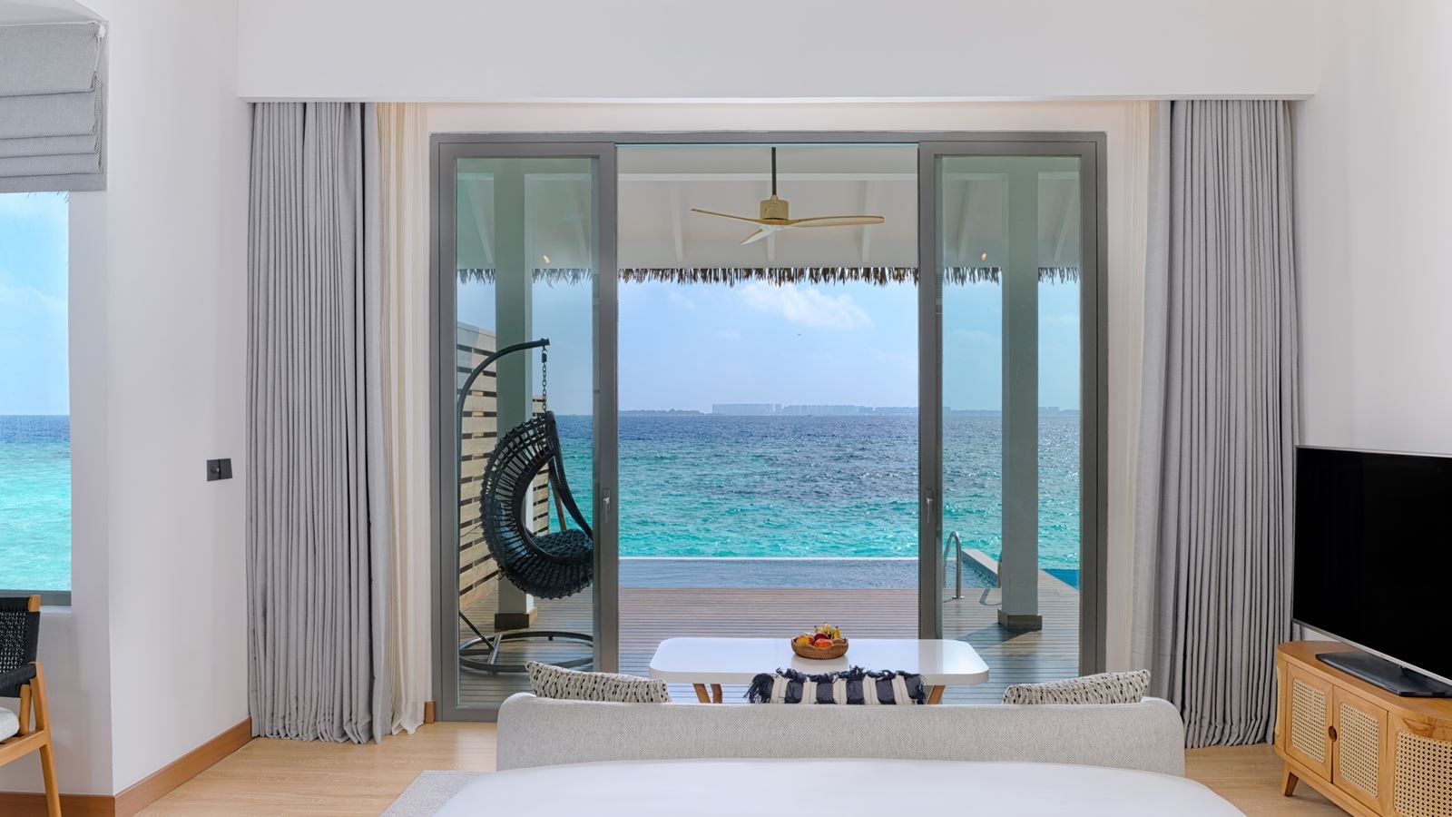 rooms-overwater-pool-villa