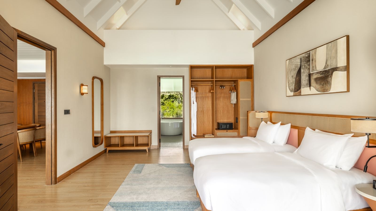 rooms-two-bedroom-family-suite-with-private-pool