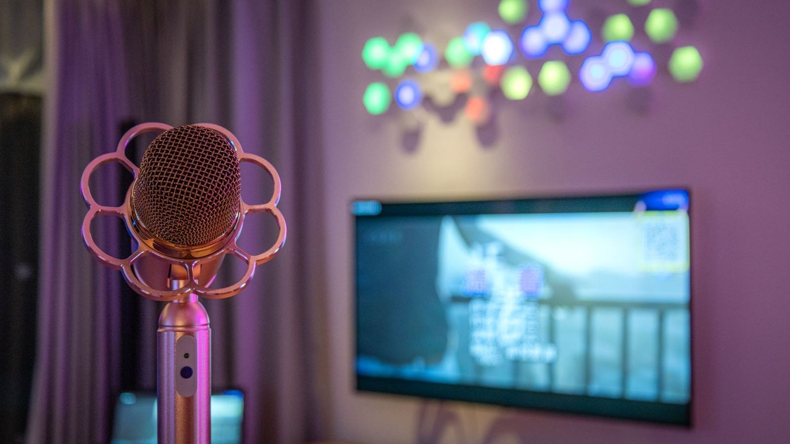 rooms-two-bedroom-party-suite-with-private-pool