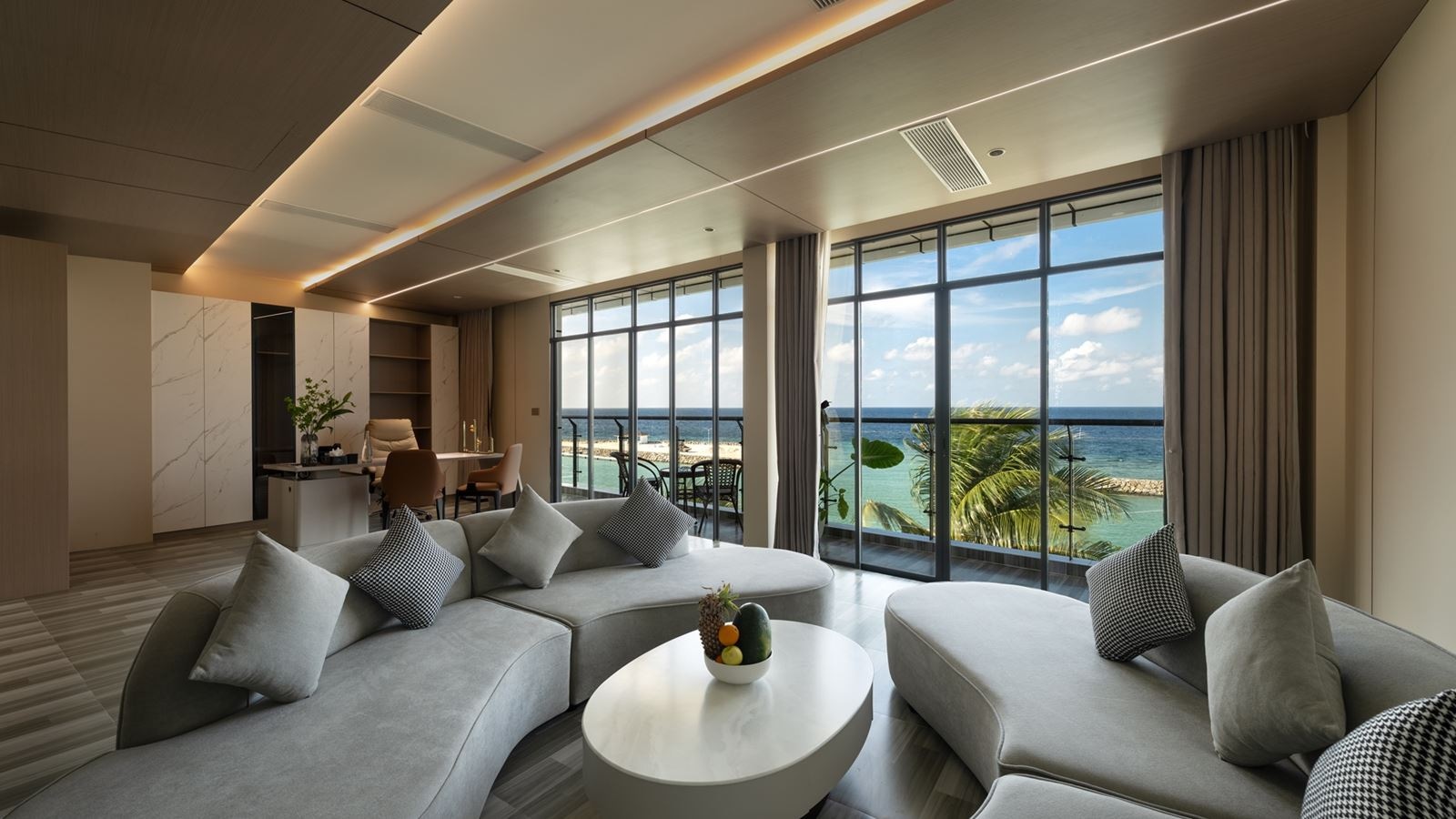 rooms-wings-signature-suite