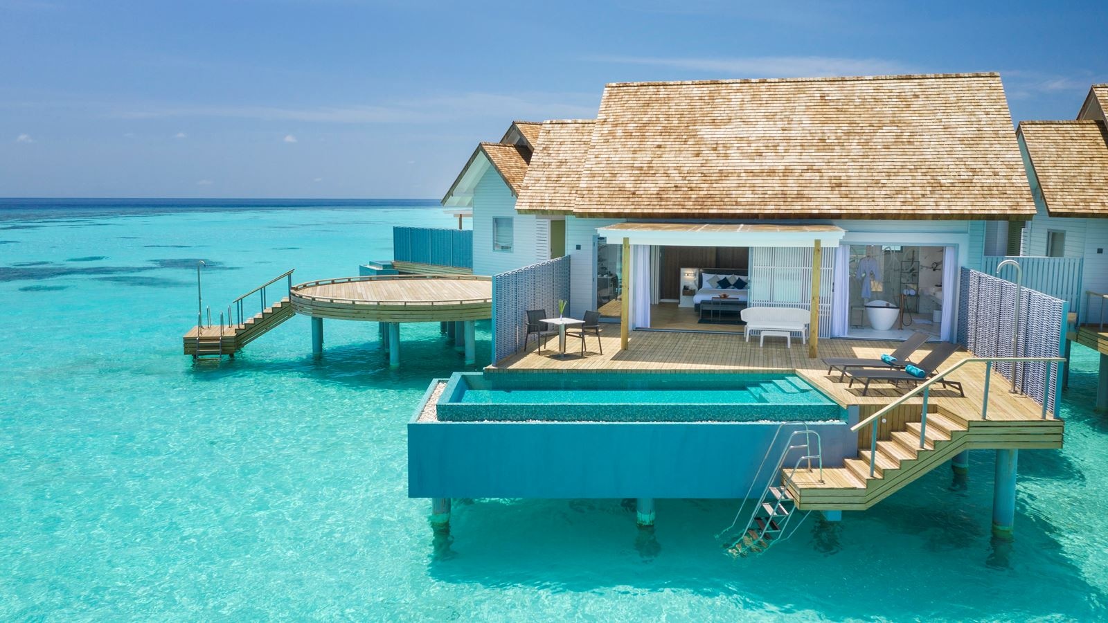 rooms-water-pool-villa