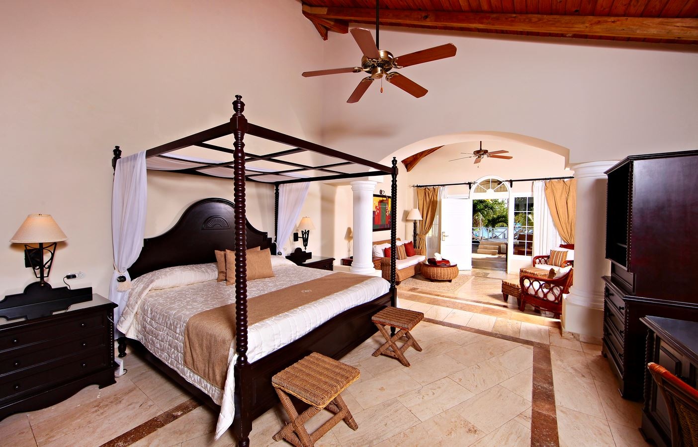 rooms-beach-villa