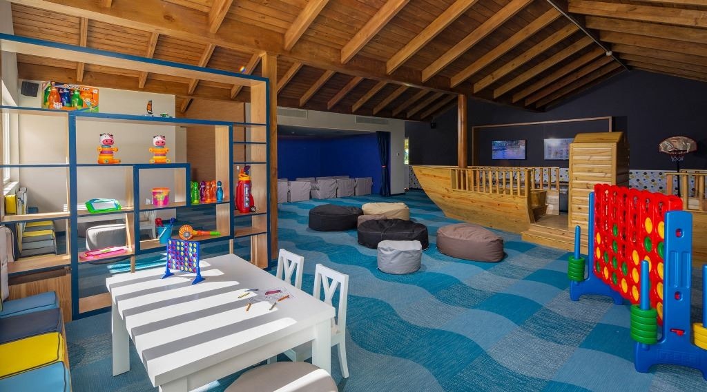 mini-club-main-building