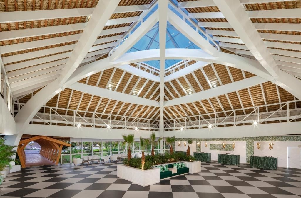 restaurants-main-building