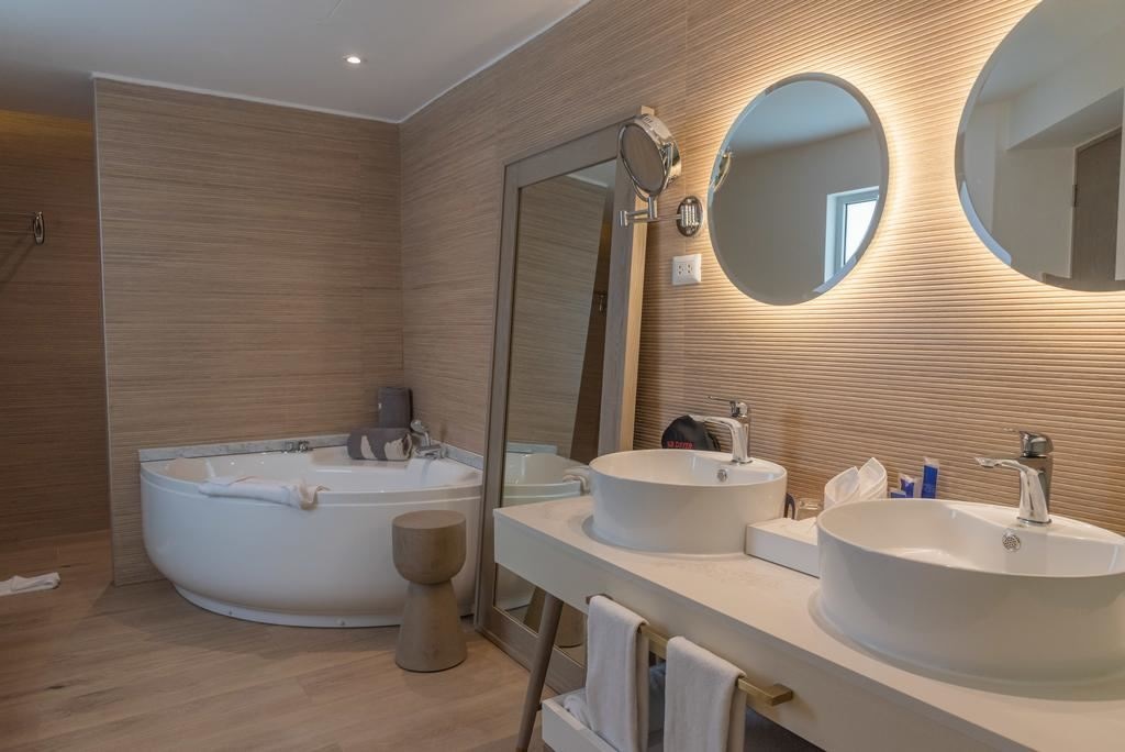 rooms-honeymoon-platinum-suite