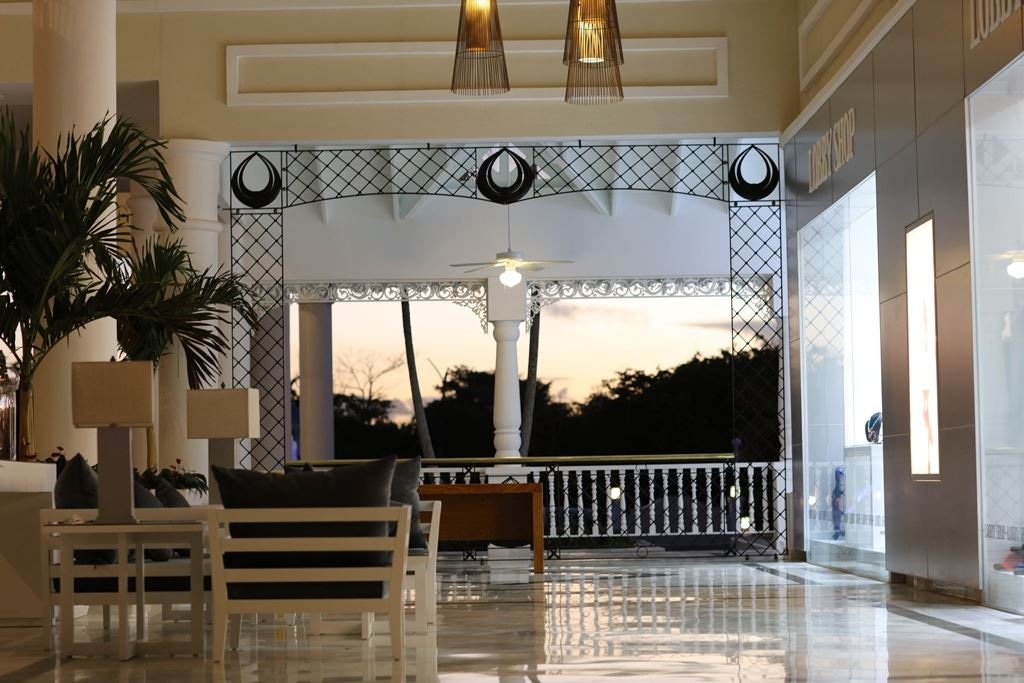 bars-lobby-bar-utopia