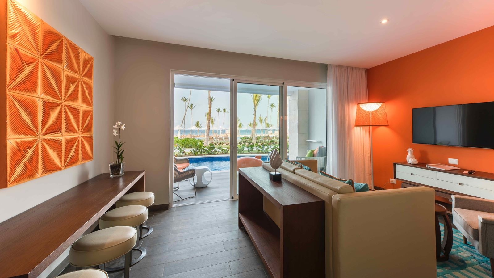 rooms-flat-swimup-suite