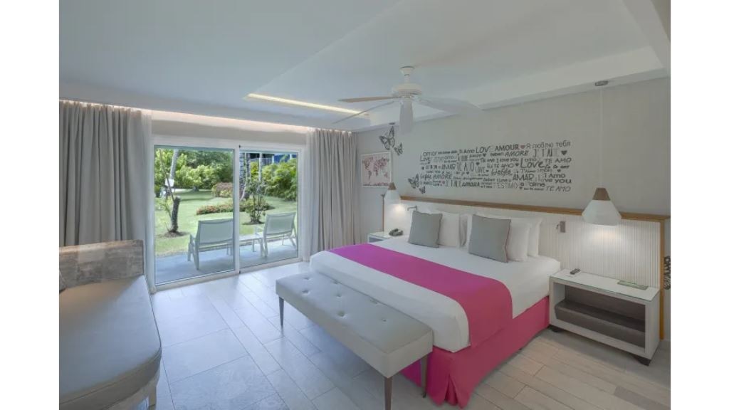 rooms-romance-deluxe