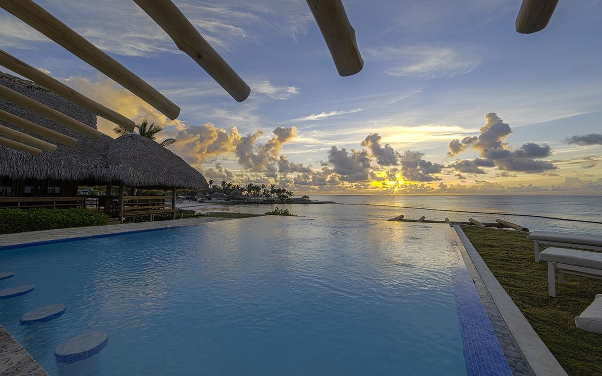 rooms-oceanfront-two-bedroom-bungalow