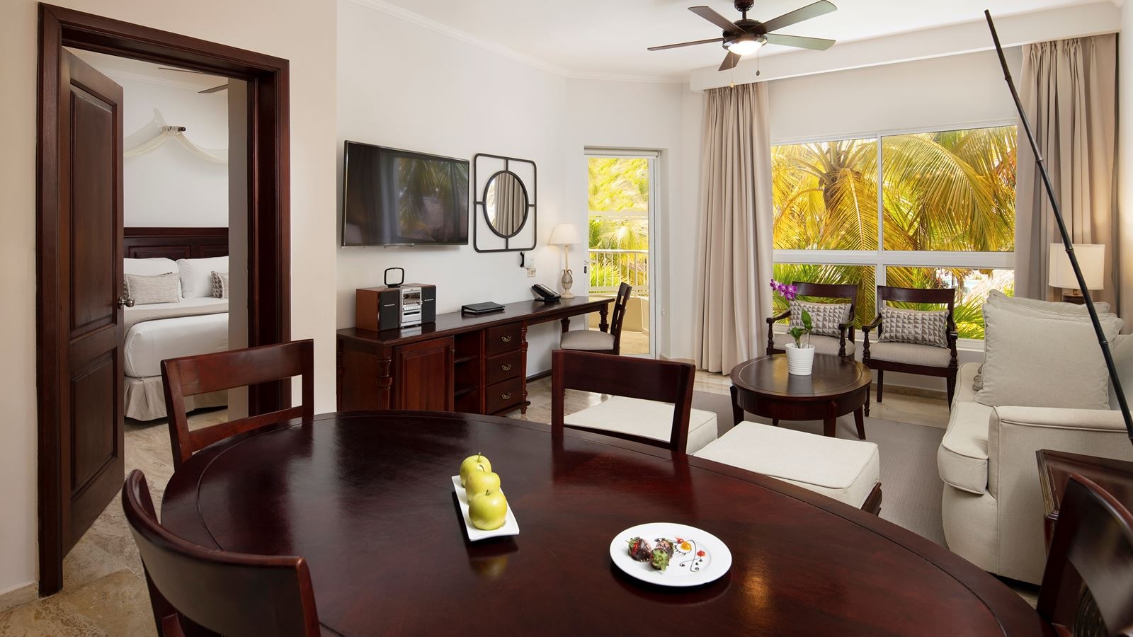 rooms-the-level-grand-suite