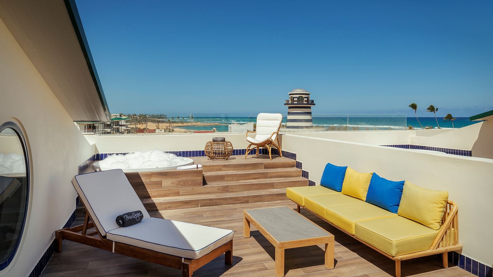 rooms-junior-suite-el-beso-rooftop