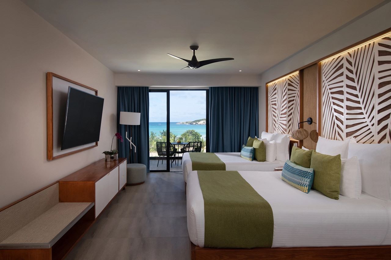 rooms-preferred-club-junior-suite-ocean-view
