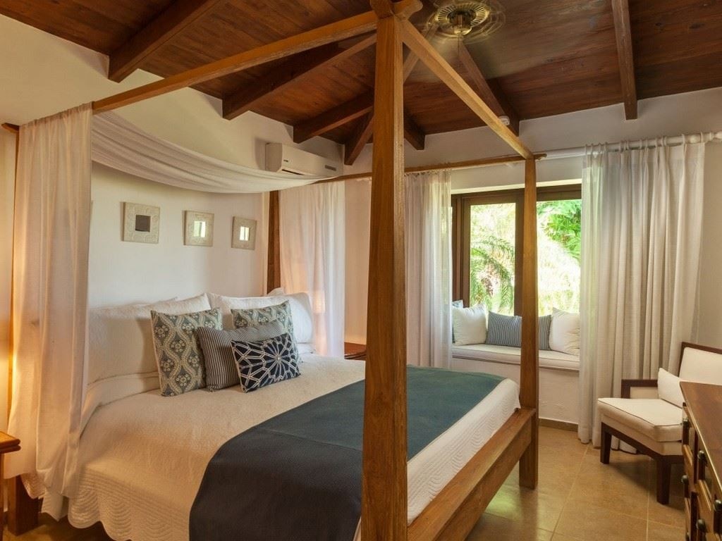 rooms-three-bedroom-garden-villa