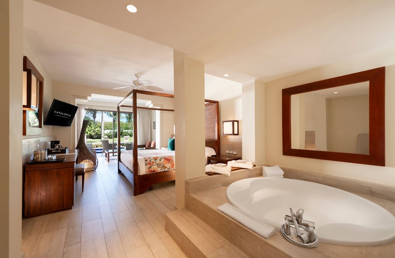 rooms-privileged-jr-suite-deluxe--swimming-pool