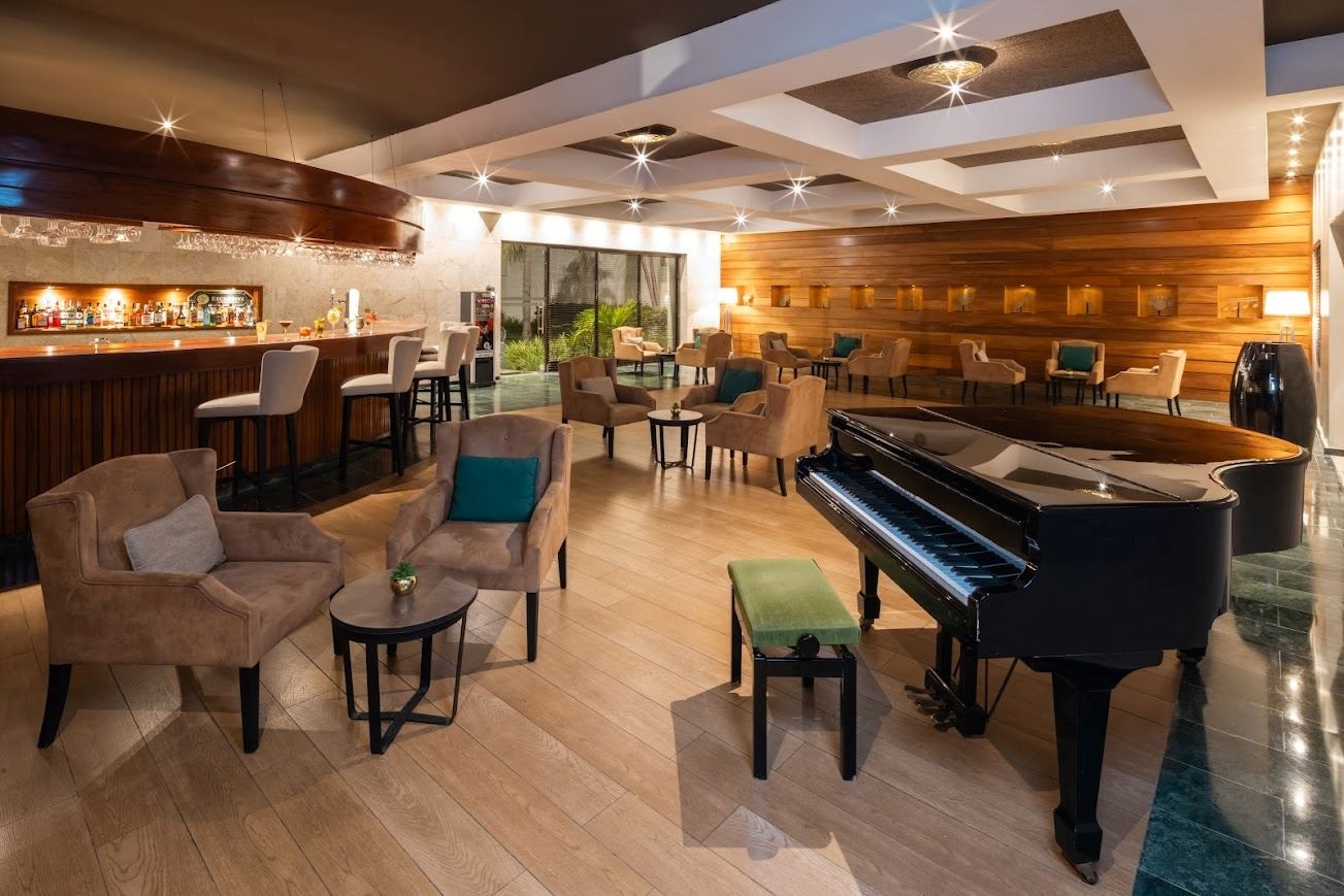 bars-piano-bar