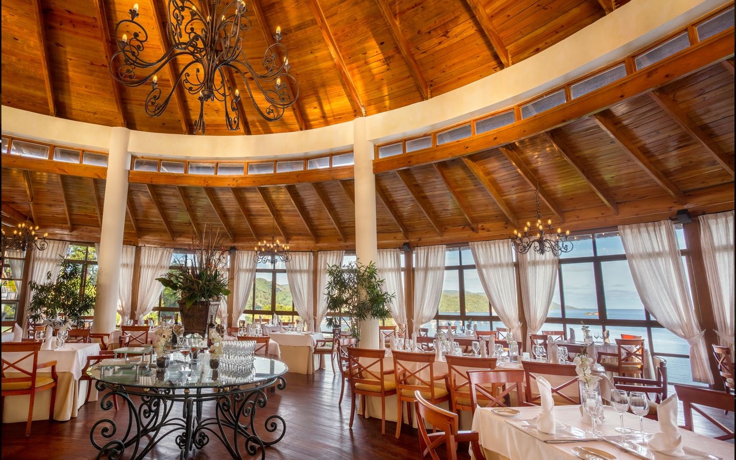 restaurants-orquidea-gourmet-restaurant