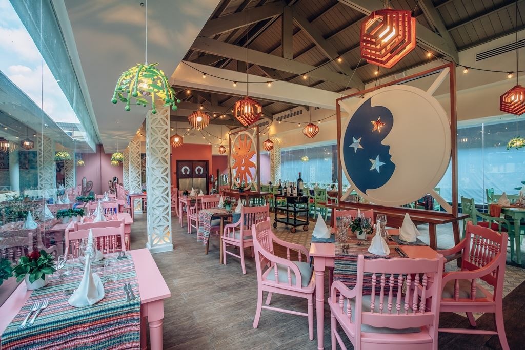 restaurants-restaurants